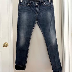 Silver Suki Mid Skinny Jeans, Women’s Size 32/31. Excellent condition.